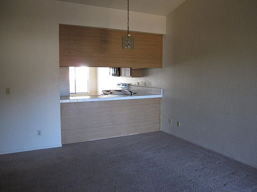 5th image of 204 Westview Dr