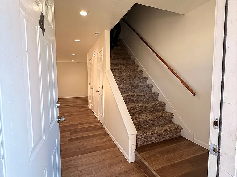 1532 Timber Creek Rd — Photo 2