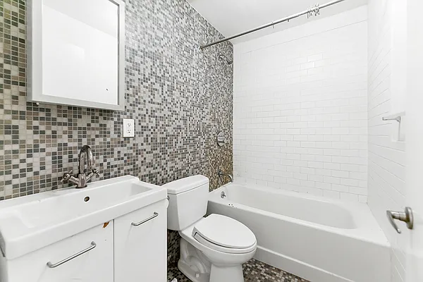 Rented by Compass | media 23