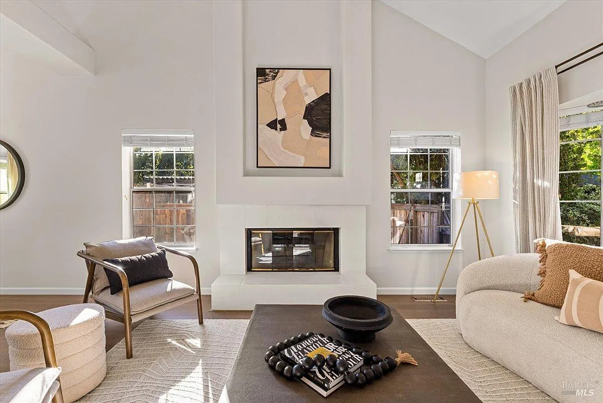 316 Windflower Court - Photo 4