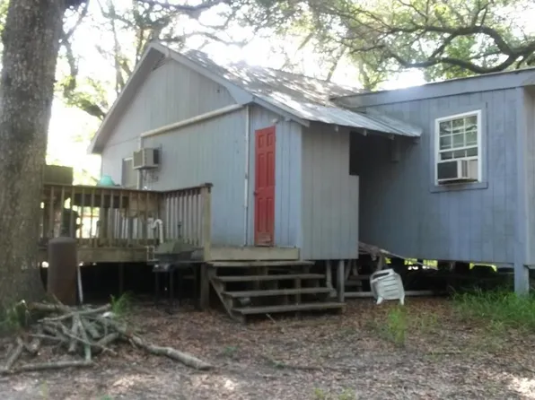 300 Waccamaw Ln, Longs, SC 29568