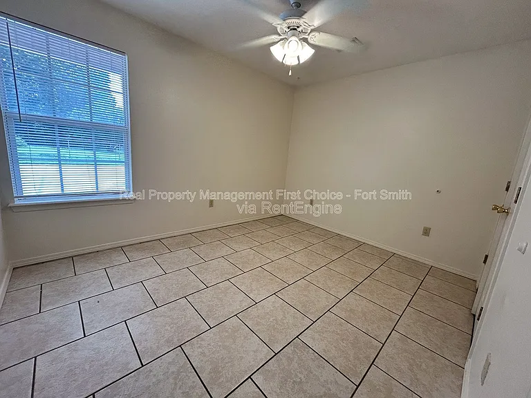 1851 Brazil Ave — Photo 9