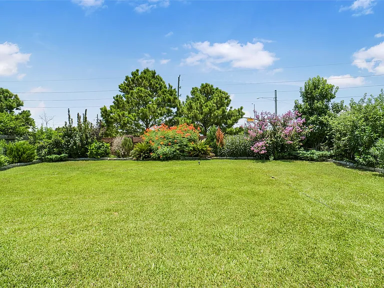 10919 Walts Run Ln — Photo 45