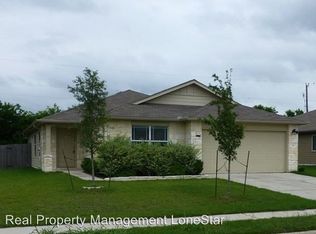 214 Adriana Ln, Hutto, TX 78634
