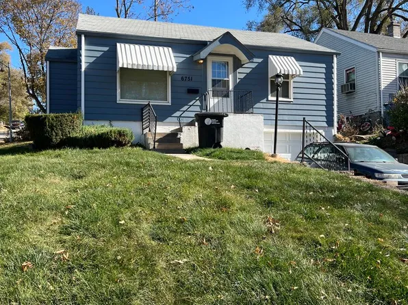 6751 N 33rd St, Omaha, NE 68112