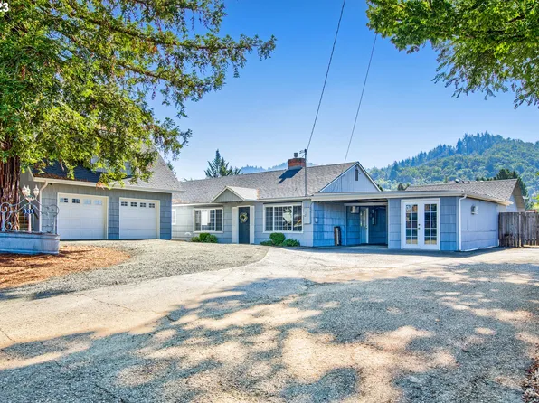 335 Page Rd, Winchester, OR 97495