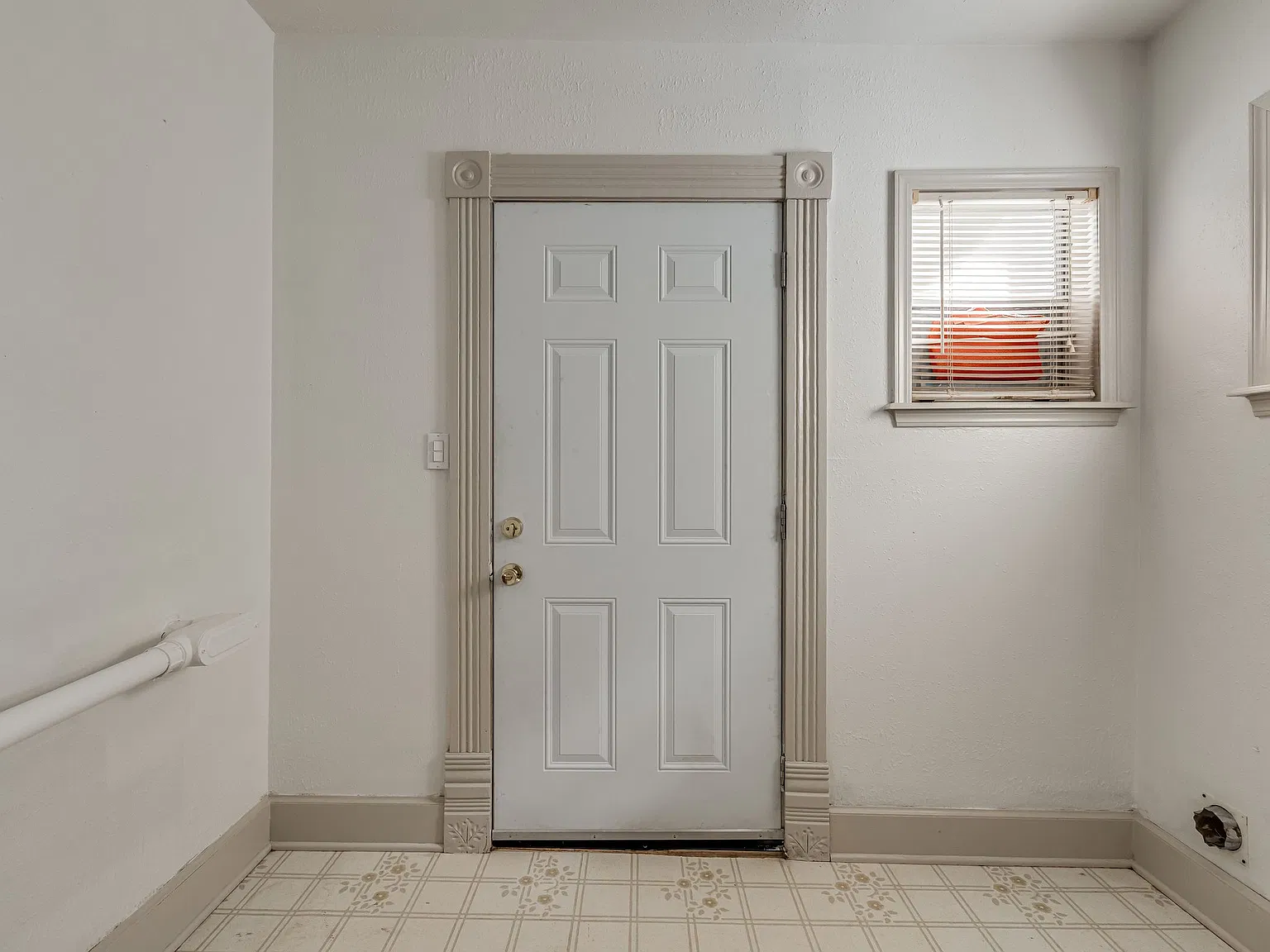 1 bed, 700 sqft, $750 — Photo 2