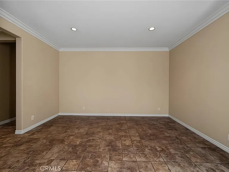 1254 Duxbury Cir — Photo 12