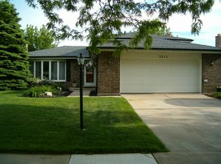3313 Pitcher Dr, Darien, IL
