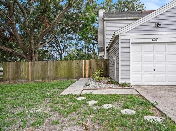 6263 Oak Cluster Cir, Tampa, FL 33634