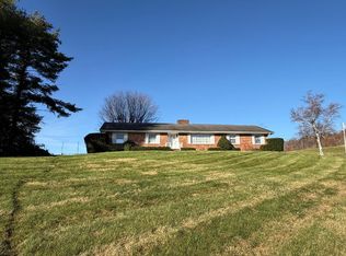 232 Thomas Rd, Lebanon, VA 24266