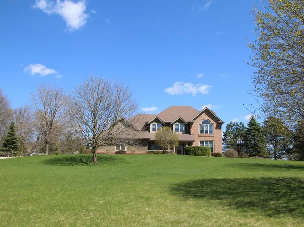 1430 Hilltop View COURT, Hubertus, WI 53033