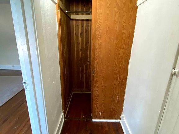 2nd image of 1632 Center Ave