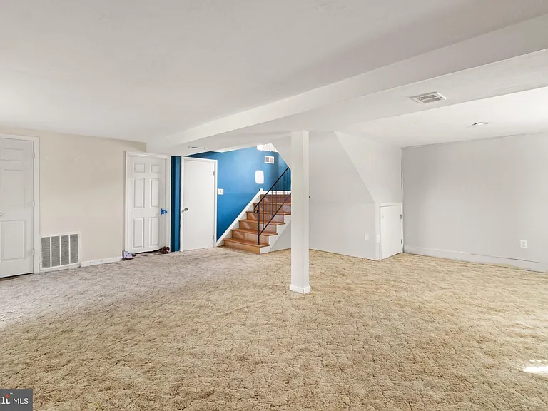 14815 Empire St — Photo 16