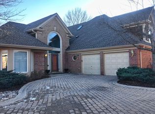 343 Rivershire Ct, Lincolnshire, IL 60069