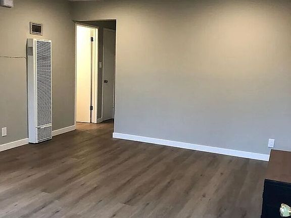 5th image of 3018 Fulton St APT D