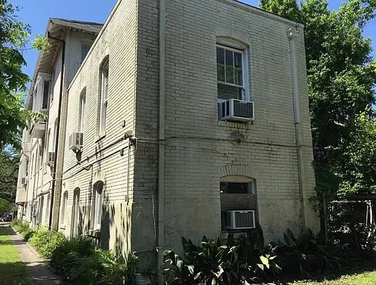 5341 Saint Charles Ave — Photo 18