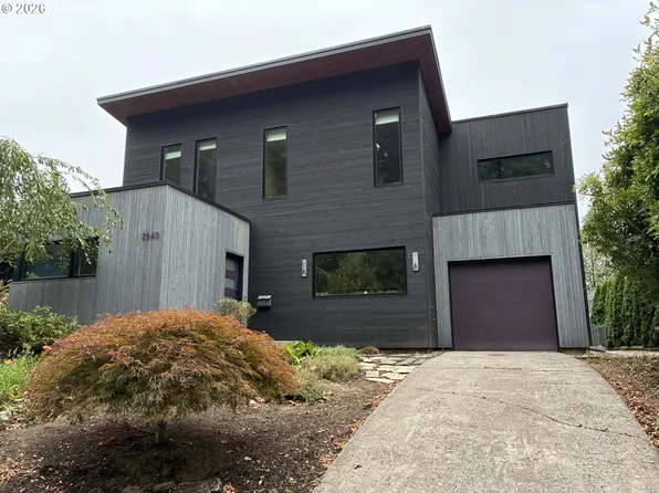 2540 SE Clay St, Portland, OR 97214