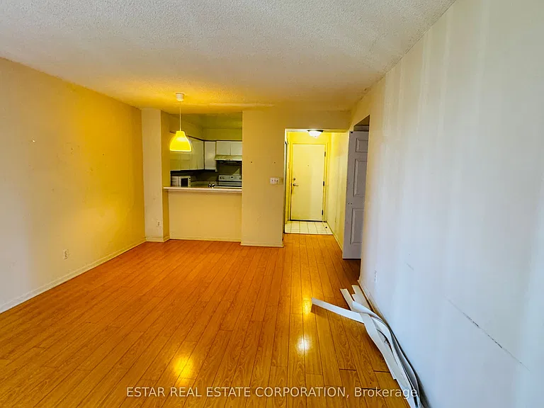 7 Carlton St #1101 — Photo 2
