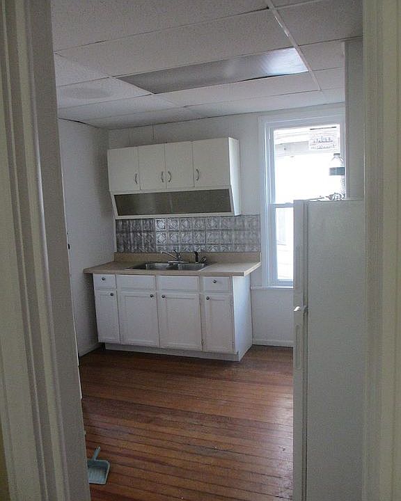 1st image of 4211 34th Ave