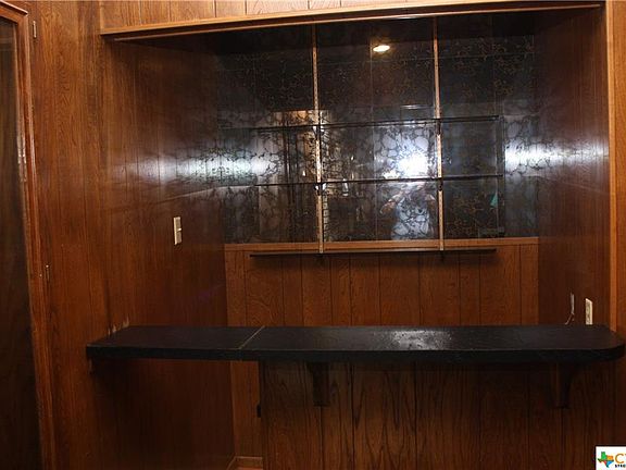 5th image of 1110 Ruiz Dr