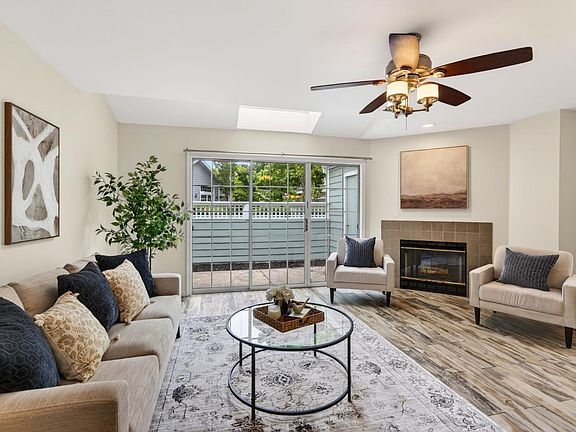 2nd image of 642 Laurel Grove Circle