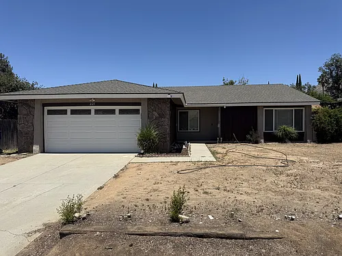 265 W Campus View Dr Photo 1