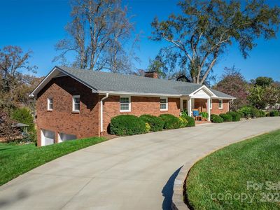 606 Collett St, Morganton, NC, 28655