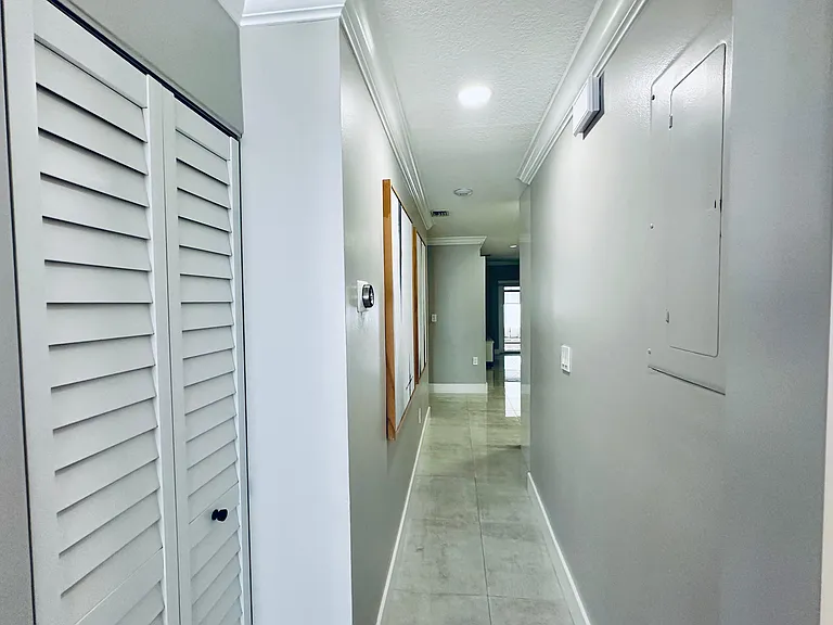 NW 87th Pl — Photo 12