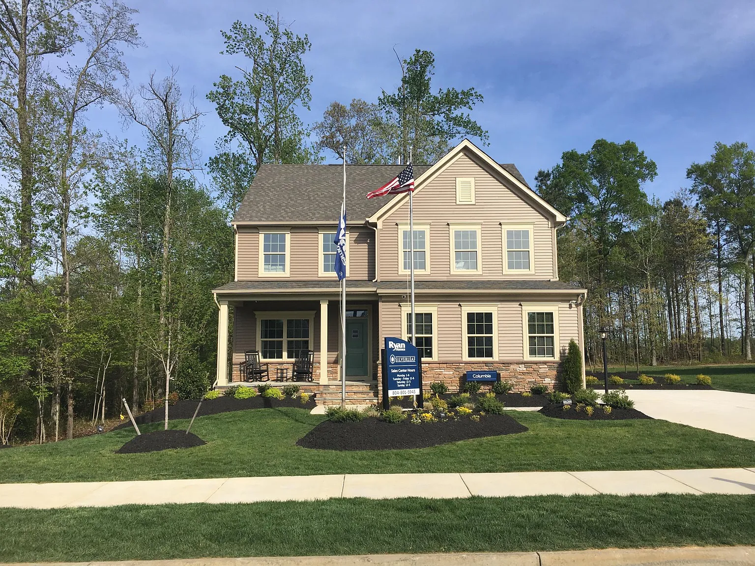 3 bed, 2.5 bath, 2500 sqft, $3,150 — Photo 1