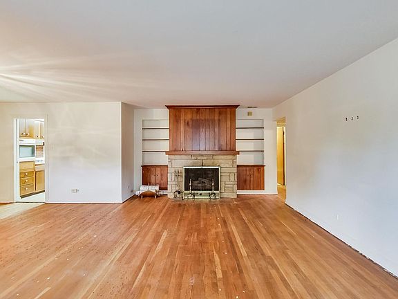 3rd image of 801 S Dunton Ave