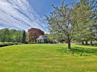 6638 Anderson Rd, Clinton, WA 98236