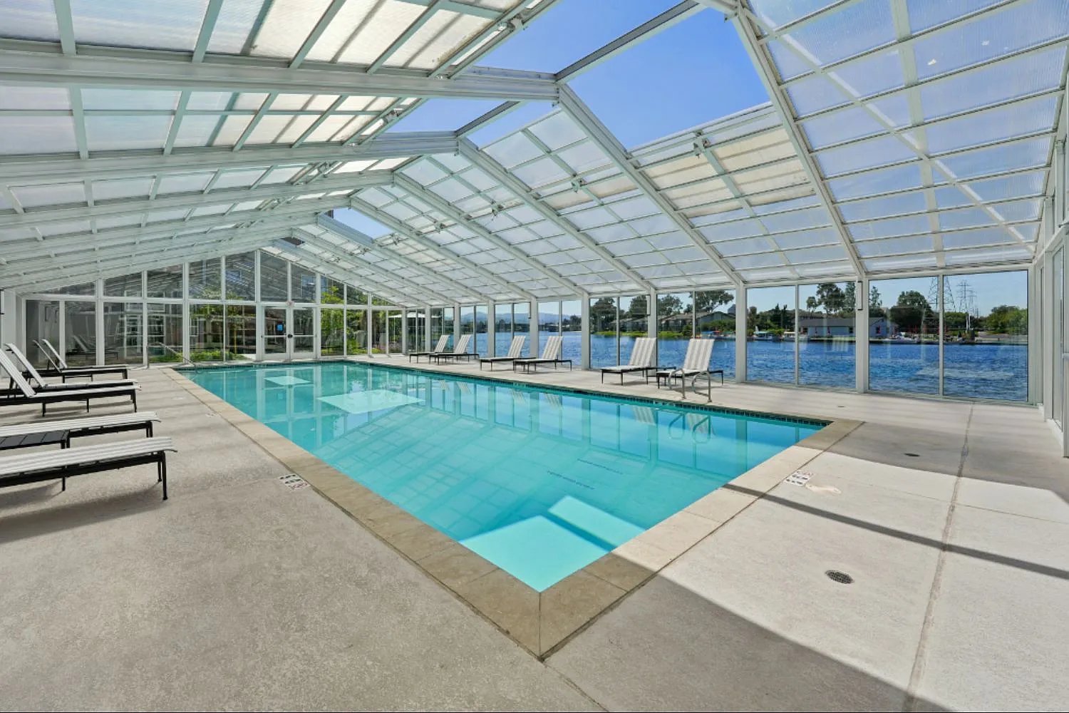 Marlin Cove Apartments — Photo 1