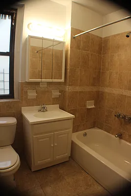 Rented by Roberto Guilbet, LREB | media 29