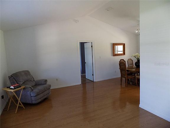 5th image of 13525 1st Ave