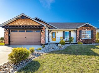 1003 Wolfcreek Rd, Farmington, MO 63640