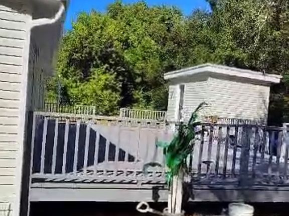 4th image of 7587 Suncoast Dr