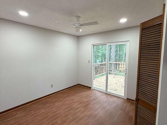 2nd image of 1094 Crystal Lake Rd