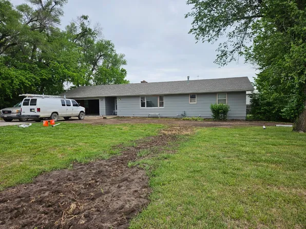 2510 Stagg Hill Rd, Manhattan, KS 66502