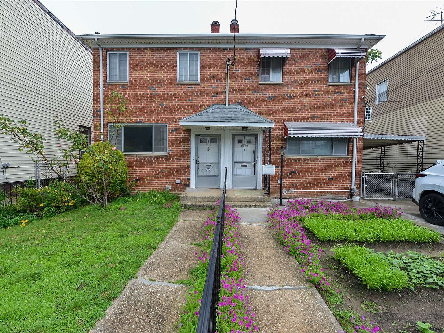 67 17 50 Avenue Flushing NY 11377 Zillow