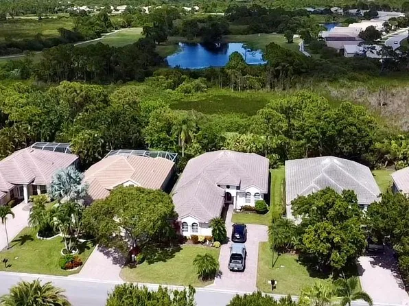 3689 NW Royal Oak Dr, Jensen Beach, FL 34957