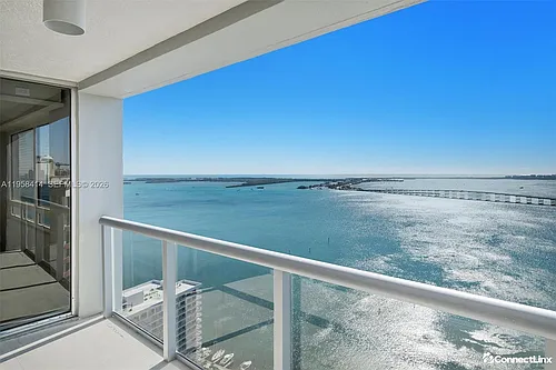 1541 Brickell Ave Photo 1