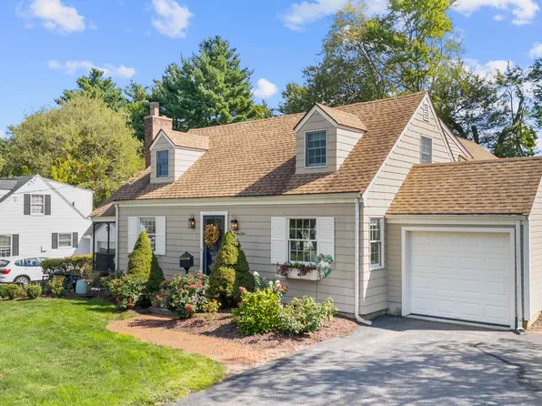 110 Wells Farm Drive, Wethersfield, CT 06109