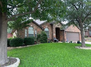 2709 Warwick Dr, Corinth, TX 76210