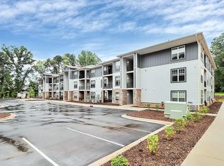 520 Tom Hunter Rd, Charlotte, NC 28213