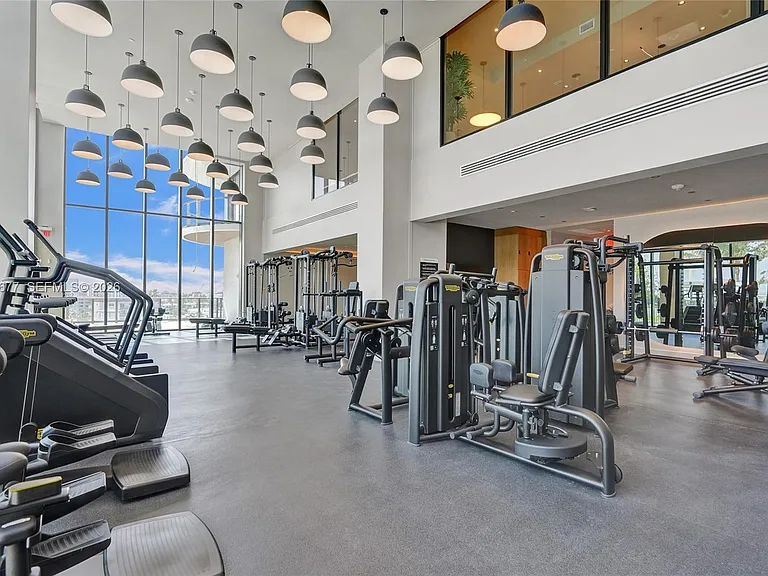 580 72nd St #Penthouse 13 — Photo 36