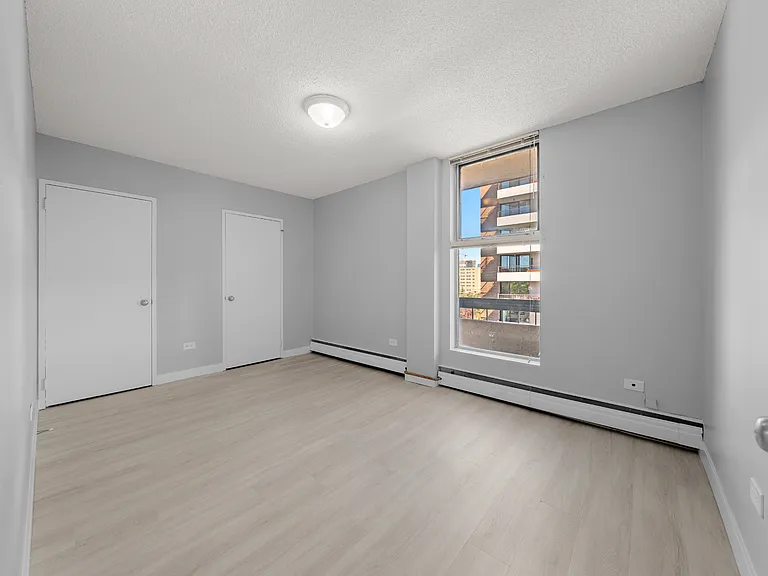 130 26th Ave SW — Photo 24