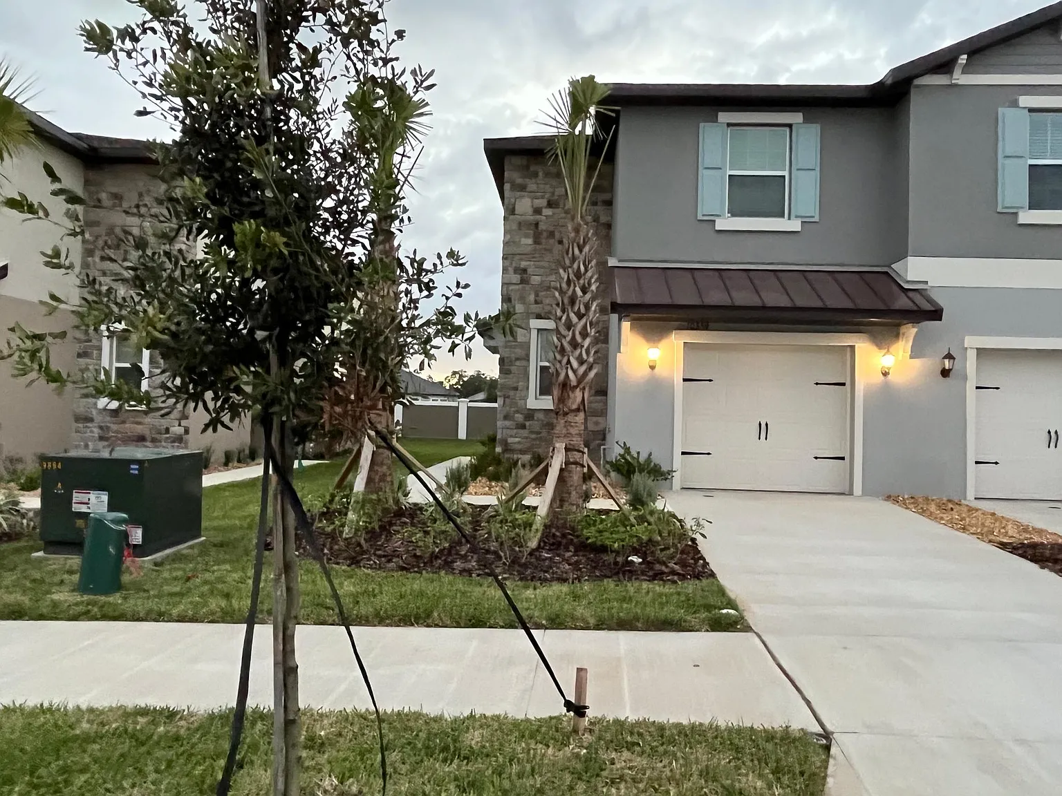 3 bed, 2.5 bath, 1787 sqft, $2,200 — Photo 2