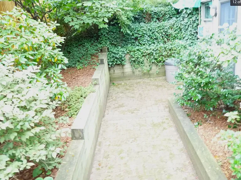 44 Lawrence Ln #1 — Photo 11