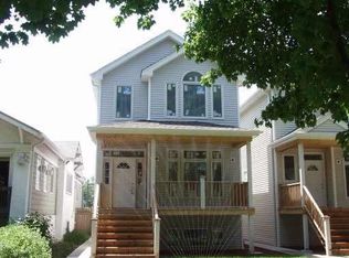2327 W Lunt Ave, Chicago, IL 60645